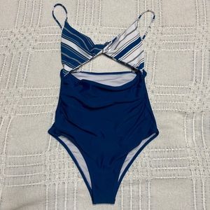 NWT. Cupshe One-Piece Swimsuit